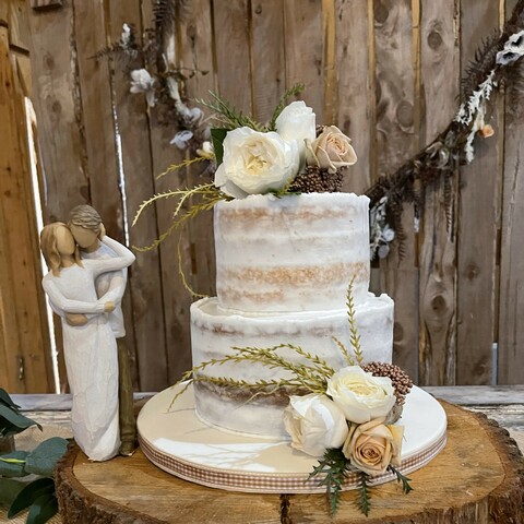 2 tier cake front