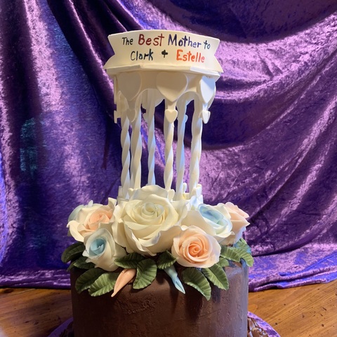 Gazebo and Roses Cake front