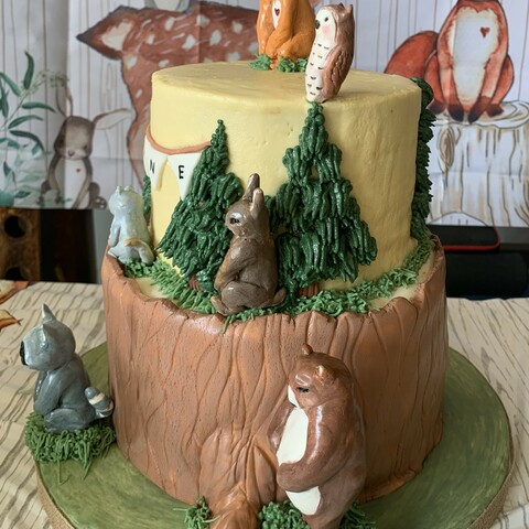 Woodland Creature Cake right side