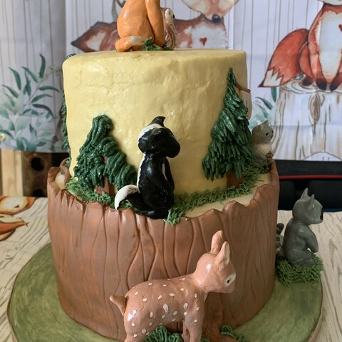 Woodland Creature Cake left side