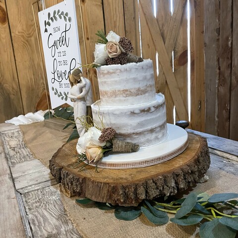 2 tier cake angle