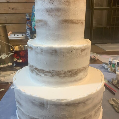 Naked cake ready for decorations