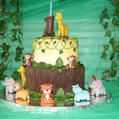 Jungle Cake table