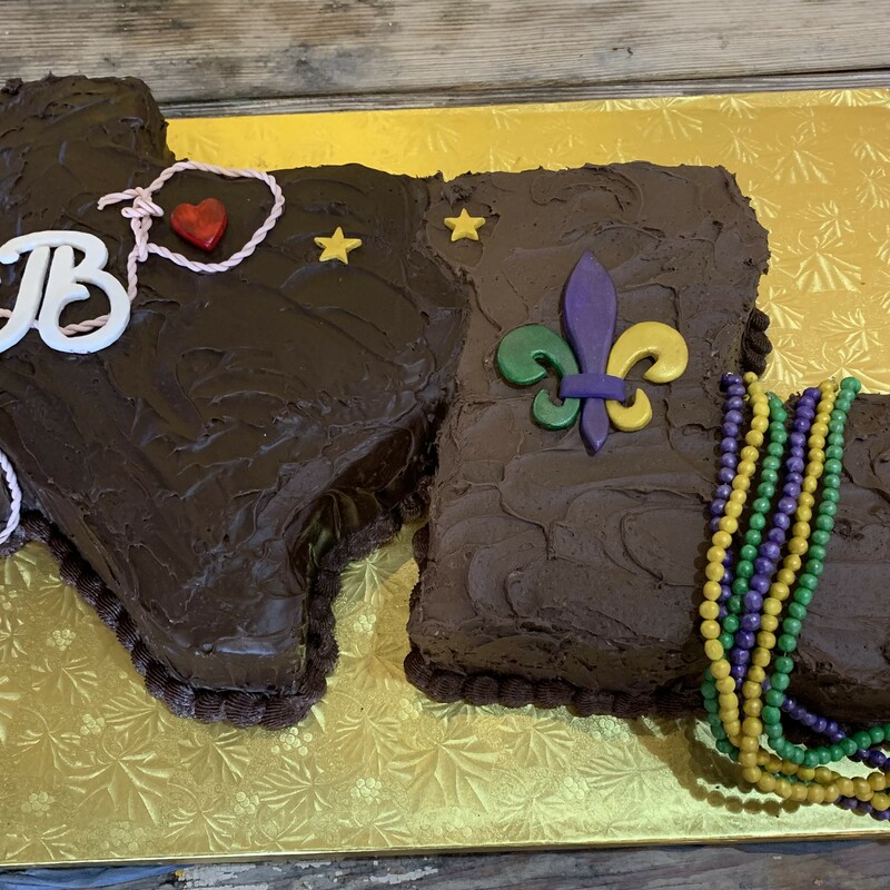 Lasso My Heart Mardi Gras Cake